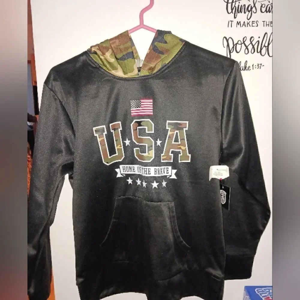 3 for $26 - USA Camouflage Hoodie Boys Size Large